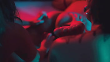 Perfect lesbian tribbing & foot worship