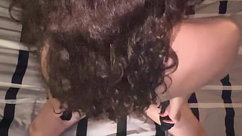 Flaquita cabalgando la mejor montada de verga que veras hoy real sex amateur