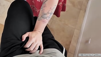 Love's cock got pleasured by his stepmoms mouth