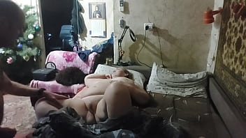 Пизденку на подарки