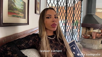 Fui entrevistada pelo meu amigo e quando vi o pau dele marcando decidimos brincar um pouco