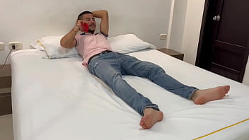 Mi mejor amiga vino a casa a ver peliculas y termina chapándome la polla historia completa