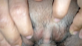 เย็ดหีเพื่อนสาวอย่างรุนแรงจนน้ำแตกใส่รูหี