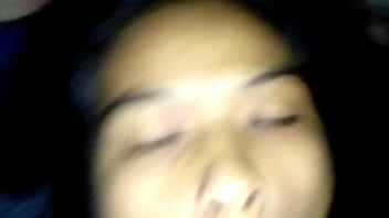 เย็ดที่ปากของสาวนักศึกษาขี้เงี่ยน