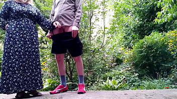 My mature mother in law pees standing up