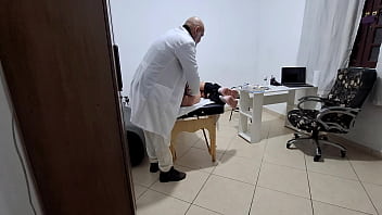 A milf gets fingered by the proctologist during an anal exam