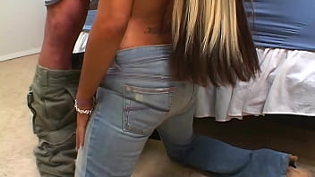 Carmel moore takes her boyfriend's huge cock inter her tight pussy