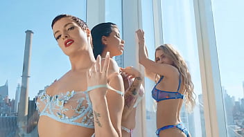 Sultry striptease with romi rain and laura desiree