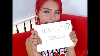 Petite Latina Cam Babe thumbnail