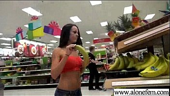 Alone girl rahyndee use all kind of things till climax vid 11