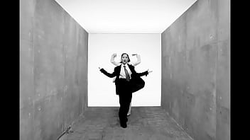 Loona chicas kpop cantando y bailando en carros