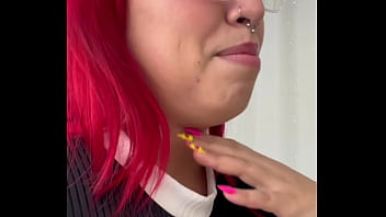 Fui ver um apartamento e o dono me fodeu