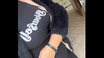 Fui ver um apartamento e o dono me fodeu