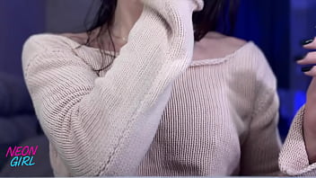 Mirror mirror — and no bra