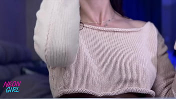 Mirror mirror — and no bra