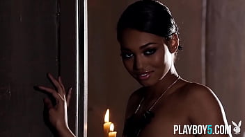 Super pretty black babe shows off her petite body with firm booty Super pretty black babe shows off her petite body with firm booty