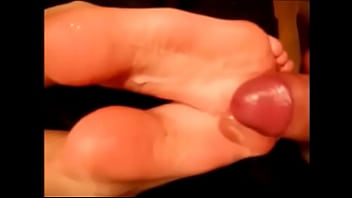 Gozando nas solas n 38 da minha linda gerente bb estilo