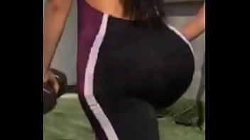 Culona zamadhi ejercitando culazo