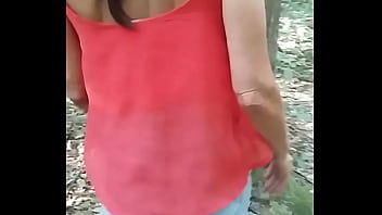 Cut p'tit cul c"est dans mon contenu privé que je le montre