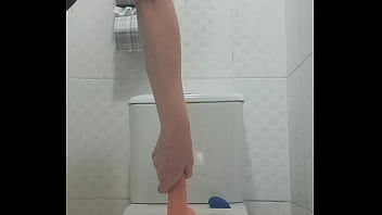 Big ass solo girl fucking a big dildo in a big pussy until she gets orgasm and squirts in the bathroom