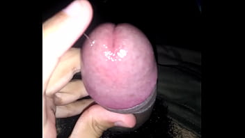 Cabeça do pal molhada de porra