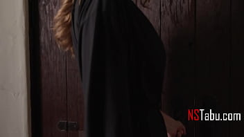 Hot busty wife simps over a constructor worker & seduces him