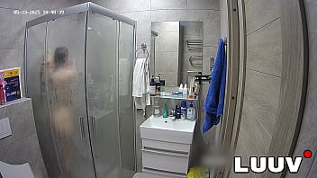 Luuv kareflore and abbadon film their real amateur homemade bathroom routine showing maximum real life openness