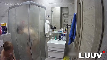 Luuv kareflore and abbadon film their real amateur homemade bathroom routine showing maximum real life openness