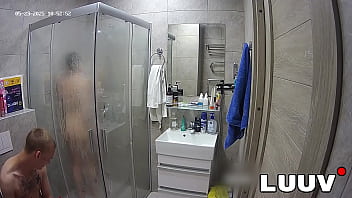 Luuv kareflore and abbadon film their real amateur homemade bathroom routine showing maximum real life openness