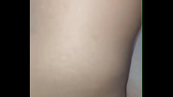 Mulher gozando muito múltiplos orgasmos na dupla penetração