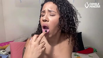 Ela gravou a gozada pro amante ver ficou toda cheia de gozo