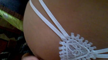 Con mi mujer cuando tenia 18 añitos desde antes le abri el culo le sacaba oro