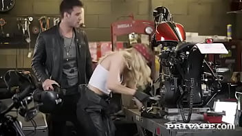 Biker Chick Natalia Starr Wants Fuck & Anal thumbnail