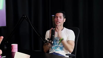 Depois da pandemia buscou um trabalho alternativo a diferença da criação para o pornô e a aceitação de sua família jow jow sheer red