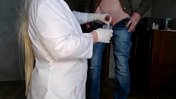Mature kinky nurse took my sperm test