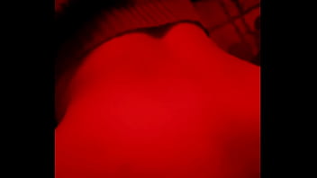 Big ass es penetrado por polla larga