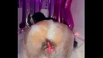 We hit 10k y’all really had me feeling myself tonight bubbles pink candles & my favorite to