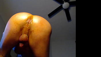 Loganhuge chatbate01 wet asshole stretching wanting to be fucked