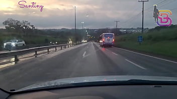 Quase que o corno do meu marido policial vê eu dando dentro do carro para um pau gigantesco