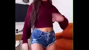 Sentando com vontade fazendo você gozar