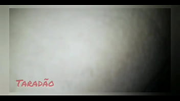 Só no cuzinho da puta peluda