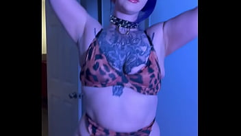 Goth pawg cheats on bf with gibby the clown