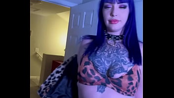 Goth pawg cheats on bf with gibby the clown