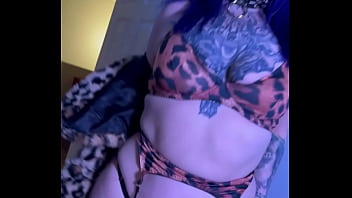 Goth pawg cheats on bf with gibby the clown