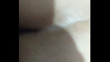 Ela gosta de mostrar seu rabinho para os meu meus amigo ficarem loco de tesão