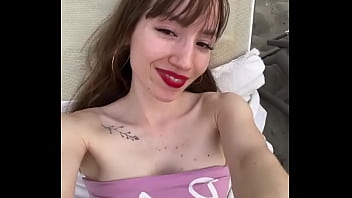 Kisses To Y’all thumbnail