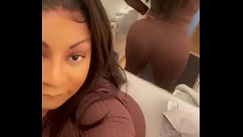 Hello mettez des like sur tout mes post et abonnez vous pour donner la force