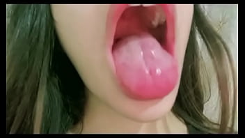 La boquita de mi novia quien para llenarla