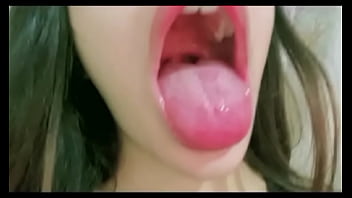 La boquita de mi novia quien para llenarla