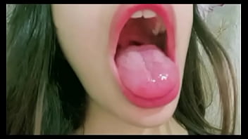 La boquita de mi novia quien para llenarla